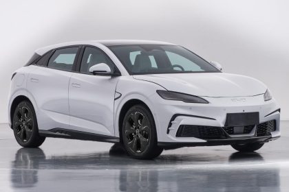 Première image de la BYD Seal 06 GT, un véhicule électrique compact destiné au marché européen
