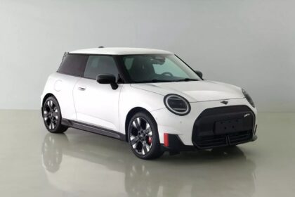 La Chine a vendu la mèche : MITT dévoile en avant-première la MINI électrique la plus puissante de toutes
