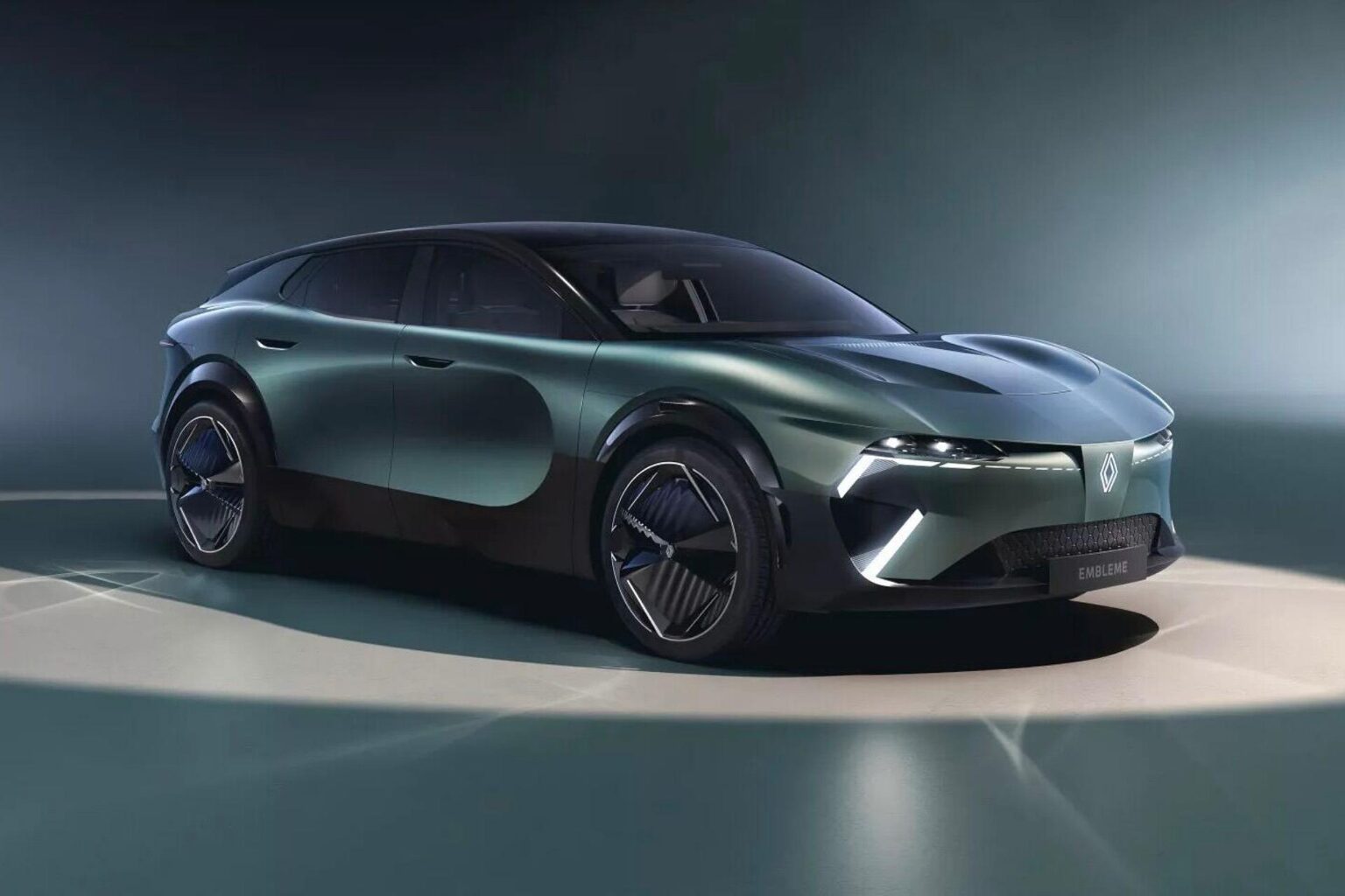 Renault vise aussi le monde de l’hydrogène : voici Emblème, le shooting-brake à pile à combustible (Photos)