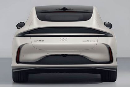 Batteries semi-solides, 1000 km d’autonomie : MG a de quoi faire plier la concurrence avec l’IM L6